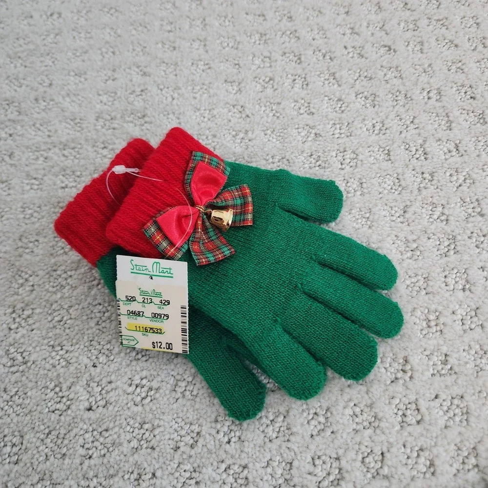 Christmas Gloves Green Red Plaid Bow Jingle Bell One Size NWT
